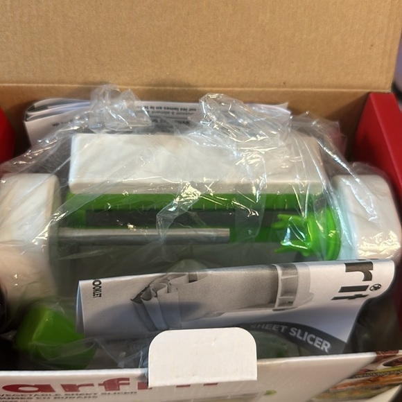 Starfrit fruit and vegetables sheet slicer - Picture 3 of 3